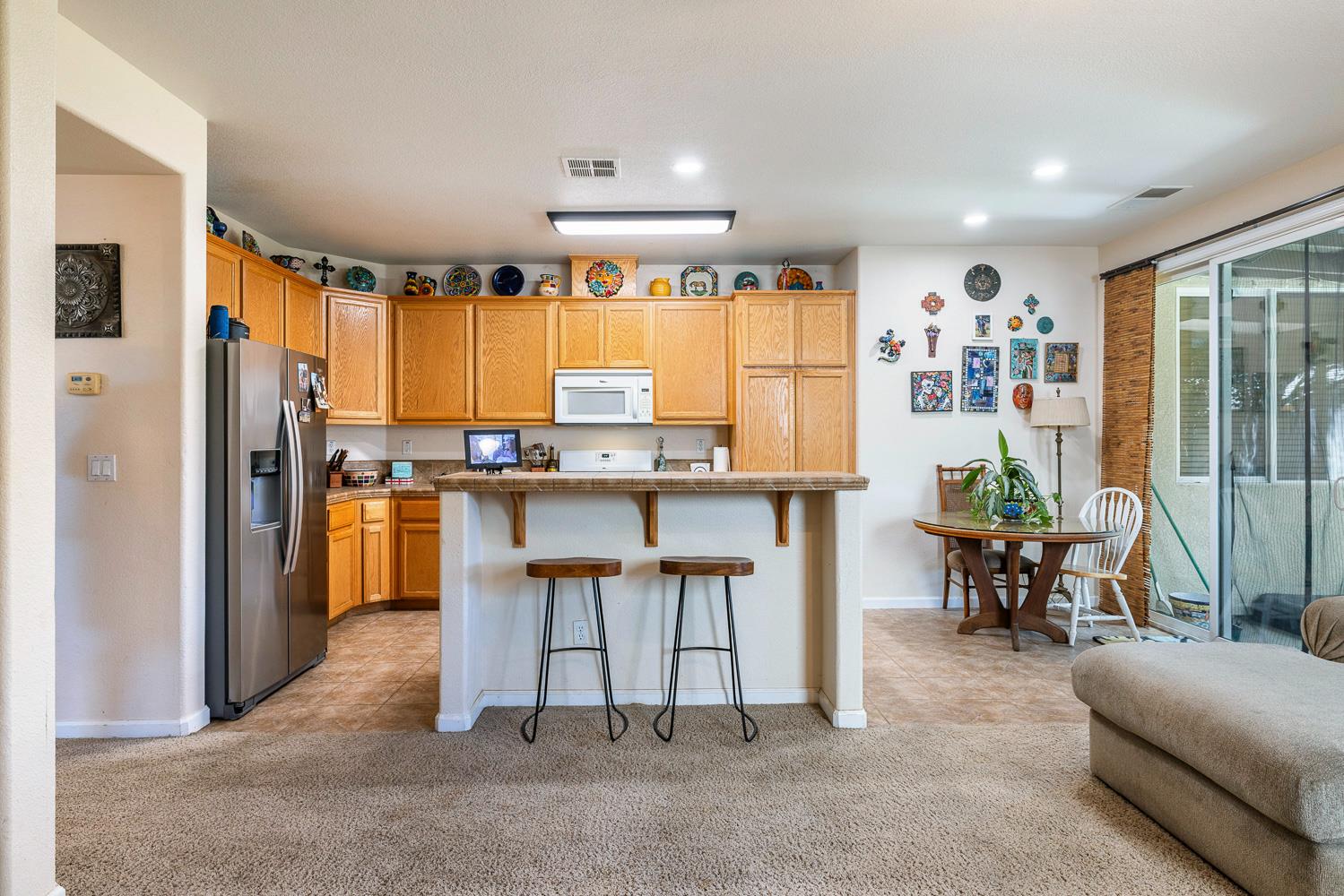 893 Chianti Cir, Coalinga, CA 93210
