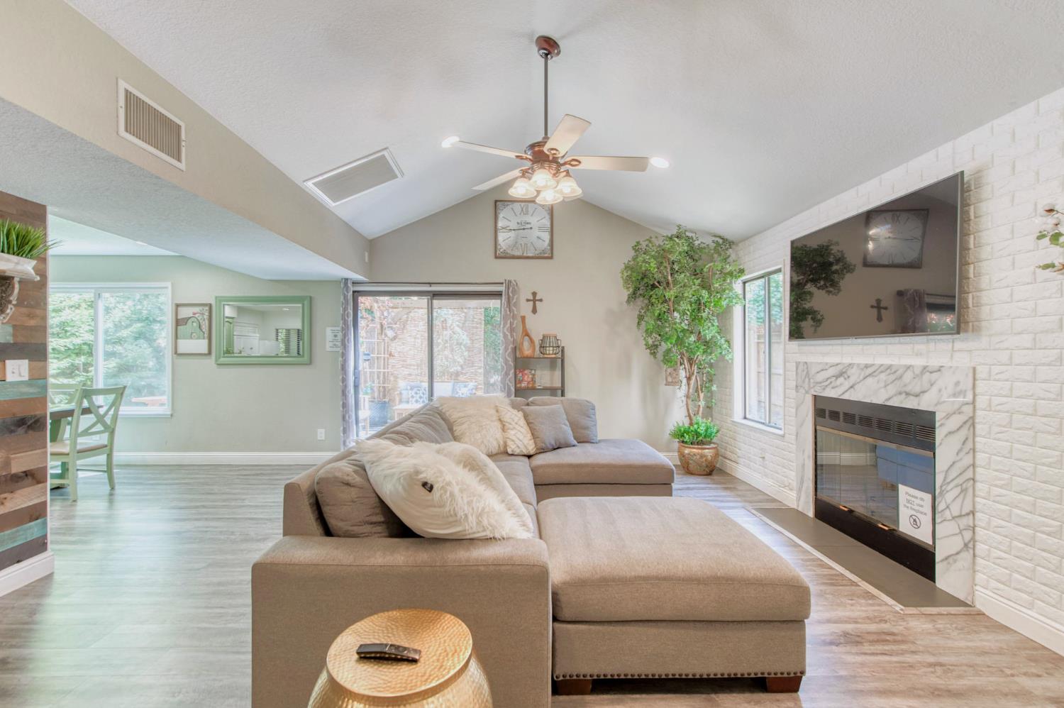 509 E ALLUVIAL #104, Fresno, CA 93720