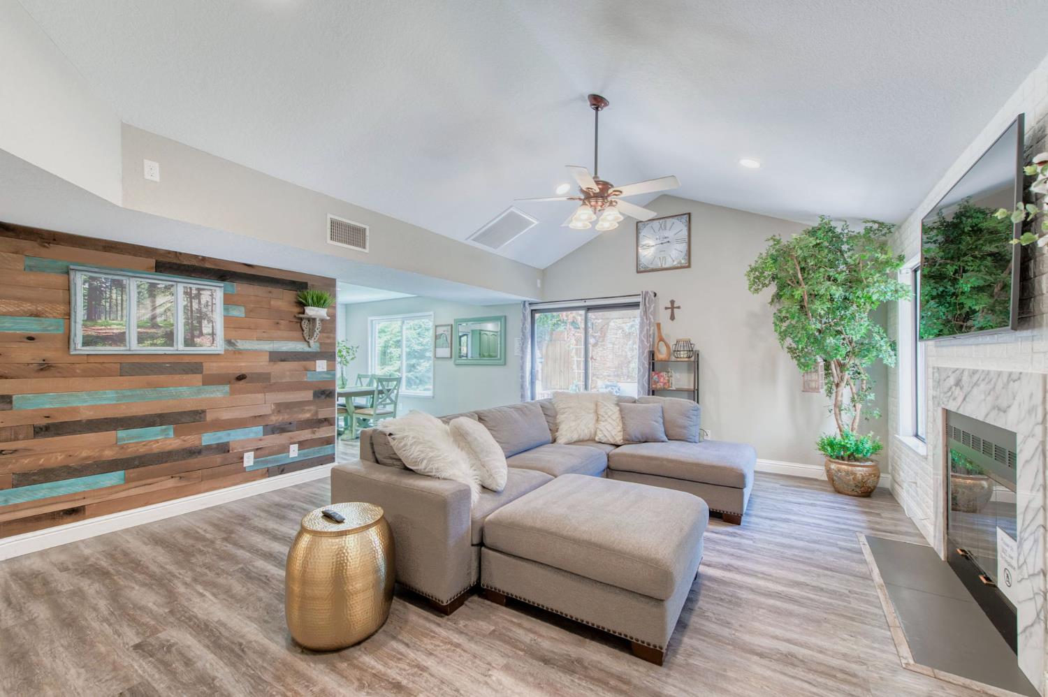 509 E ALLUVIAL #104, Fresno, CA 93720
