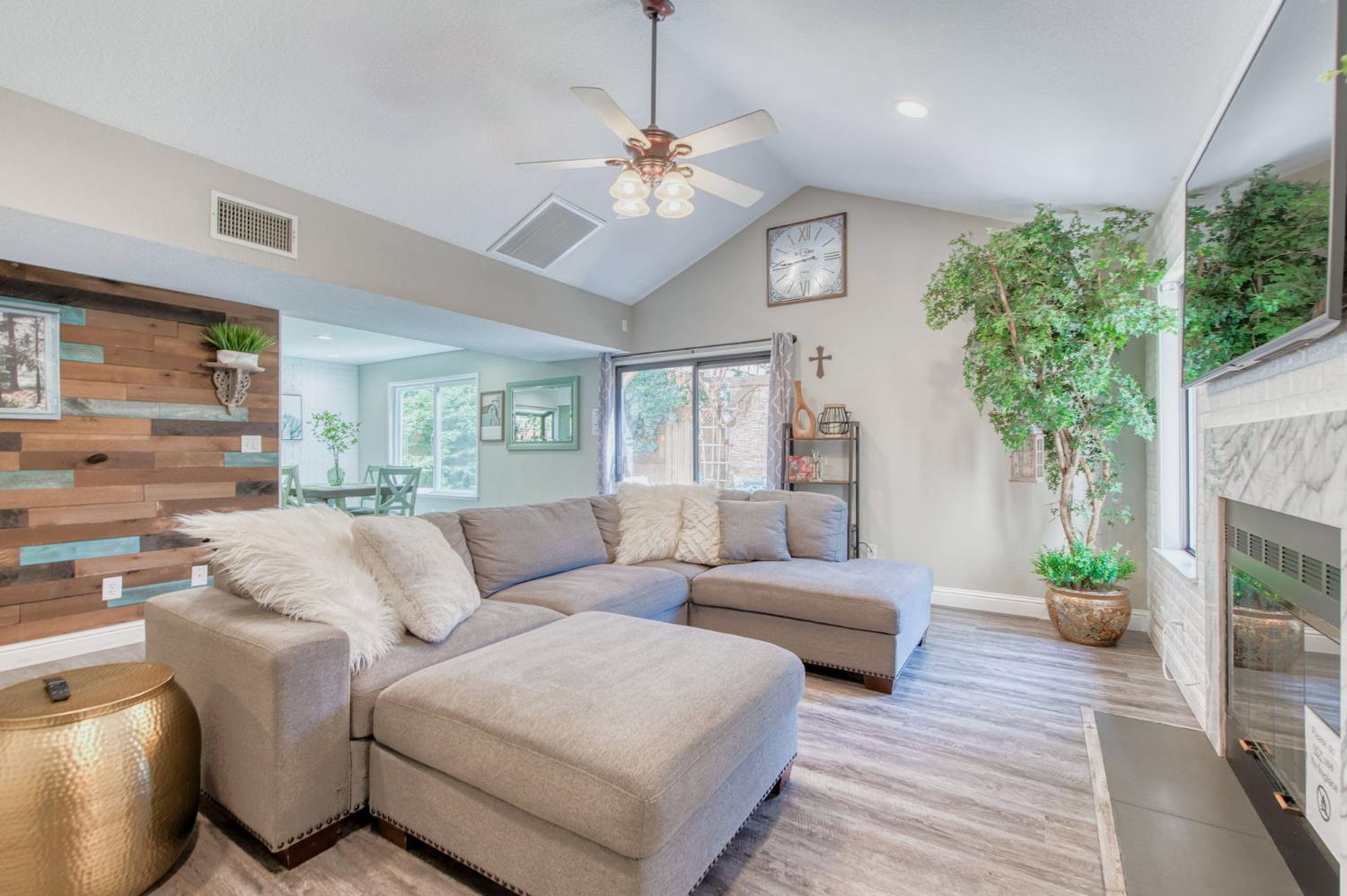 509 E ALLUVIAL #104, Fresno, CA 93720