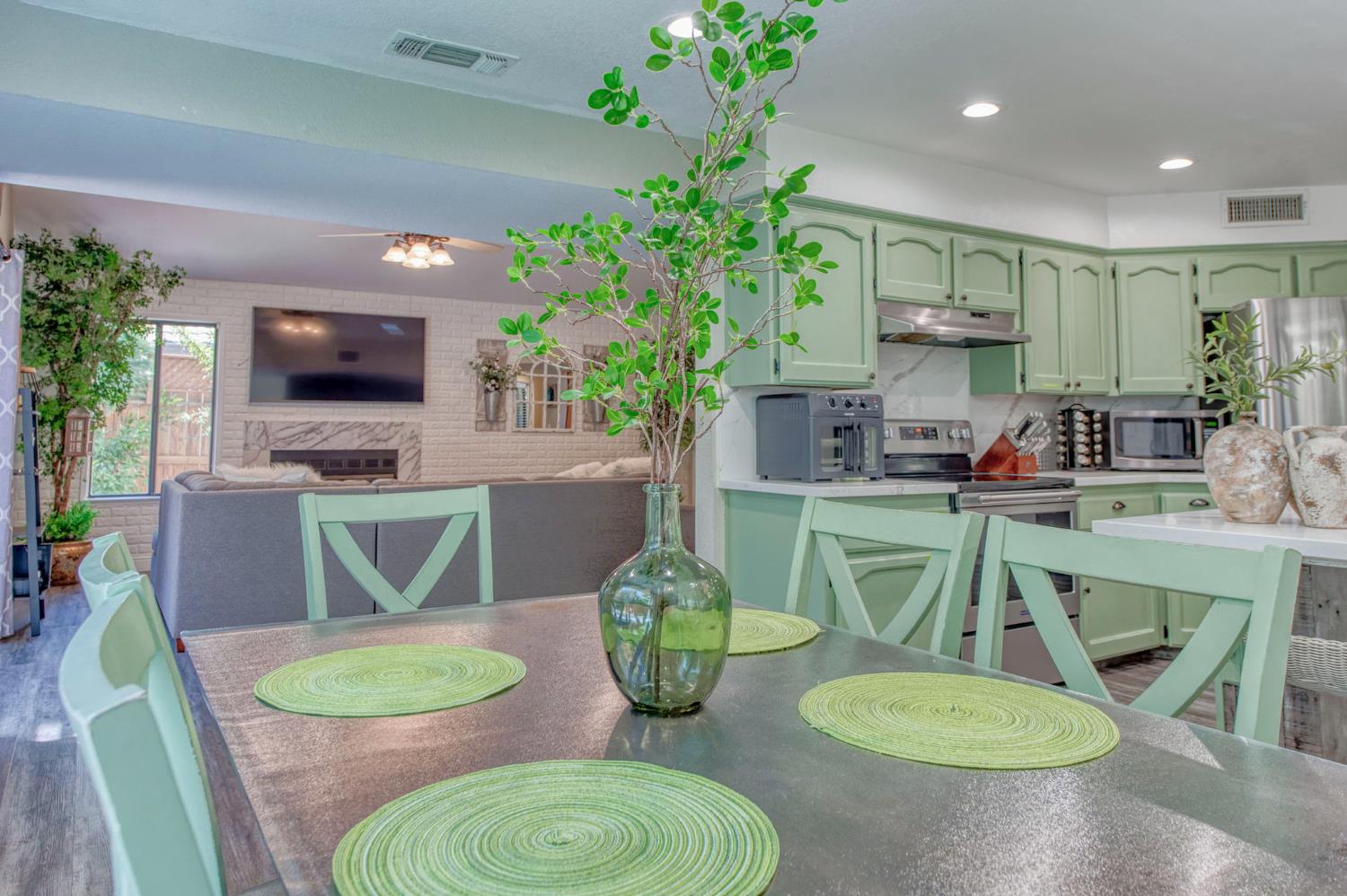 509 E ALLUVIAL #104, Fresno, CA 93720