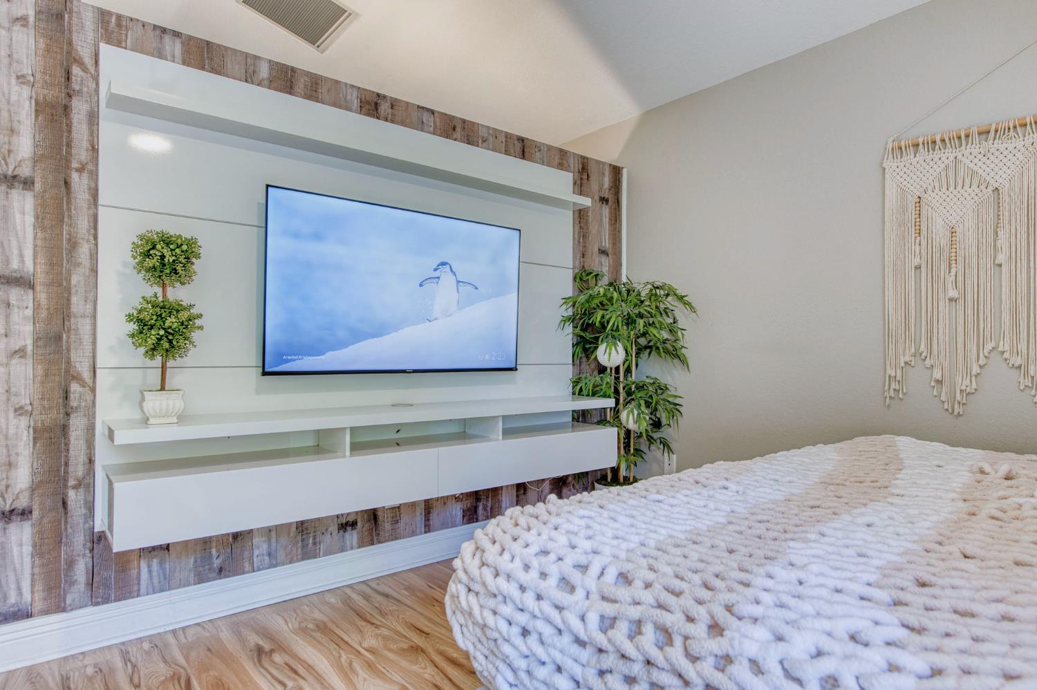 509 E ALLUVIAL #104, Fresno, CA 93720