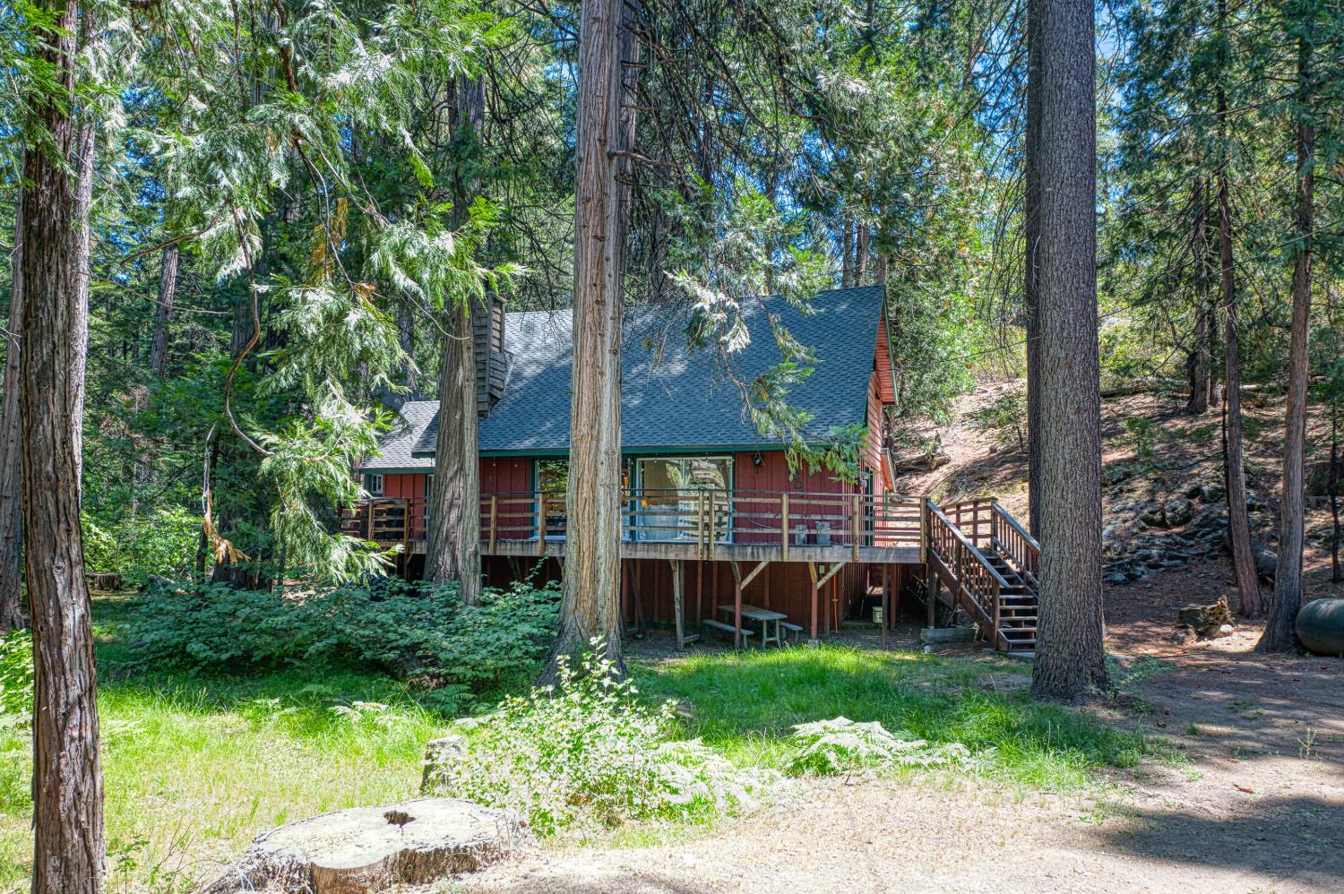 42155 Hanging Branch Rd, Shaver Lake, CA 93664