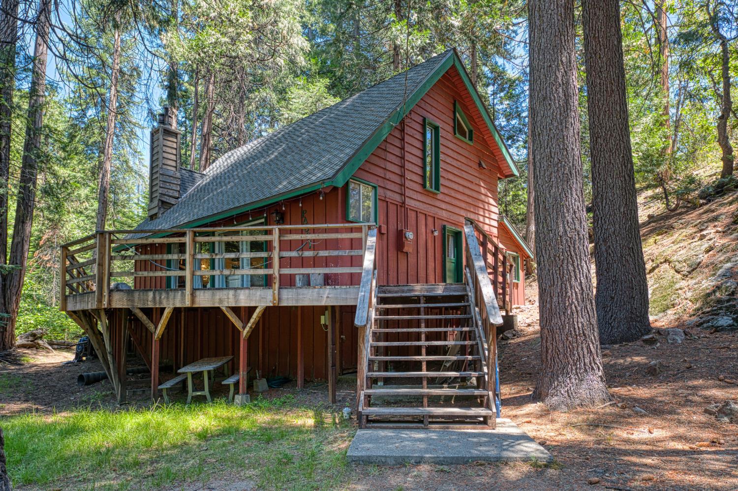 42155 Hanging Branch Rd, Shaver Lake, CA 93664