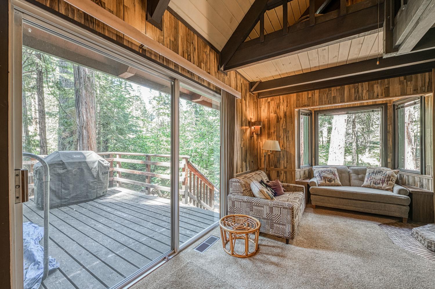 42155 Hanging Branch Rd, Shaver Lake, CA 93664