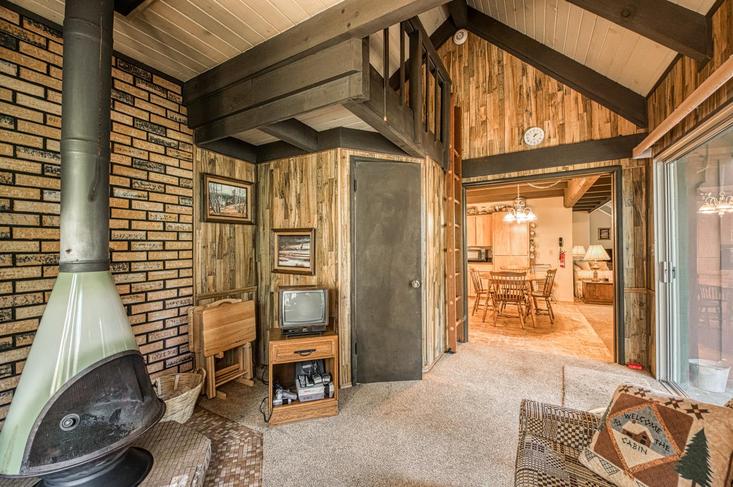 42155 Hanging Branch Rd, Shaver Lake, CA 93664