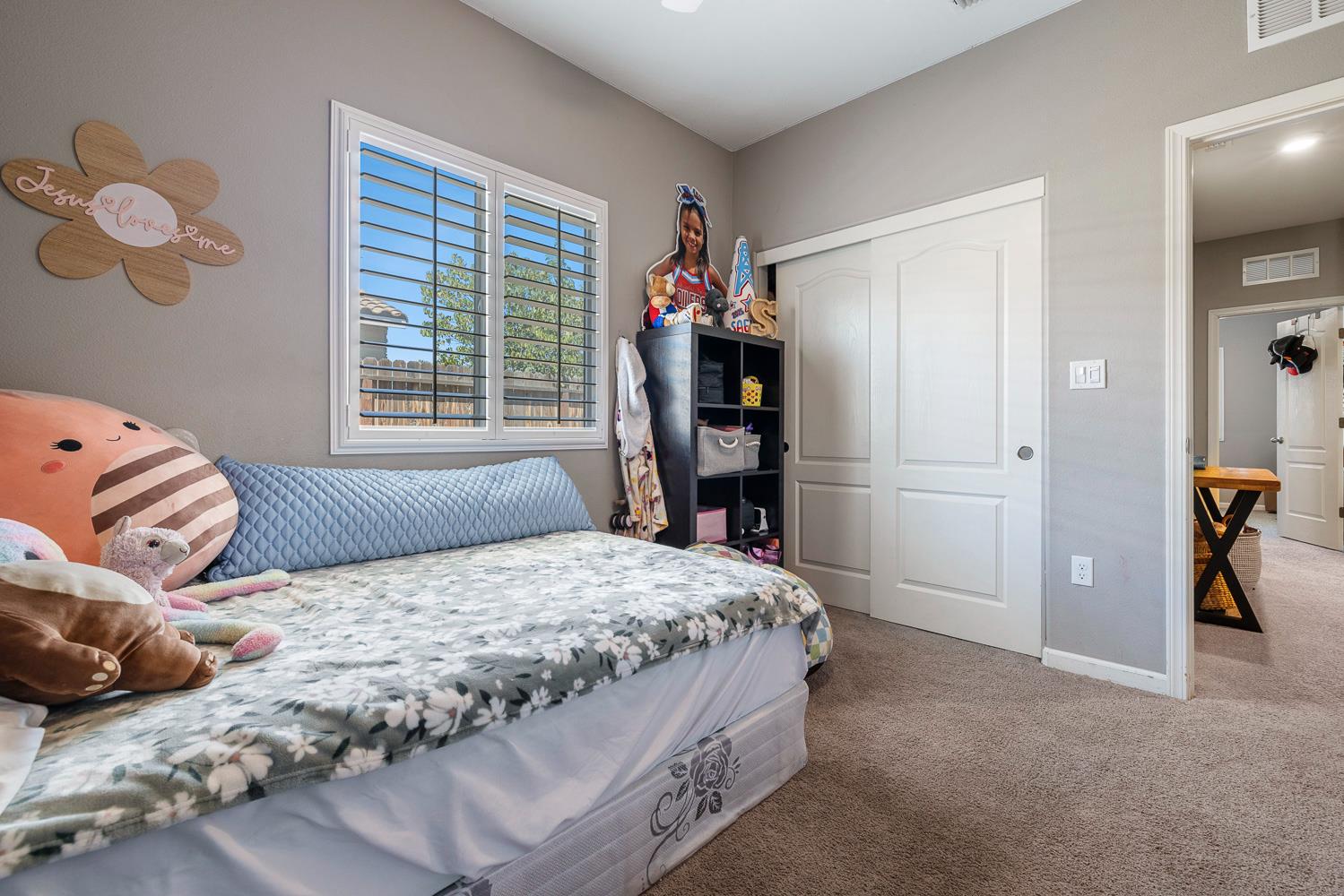 172 Adobe Ct, Coalinga, CA 93210