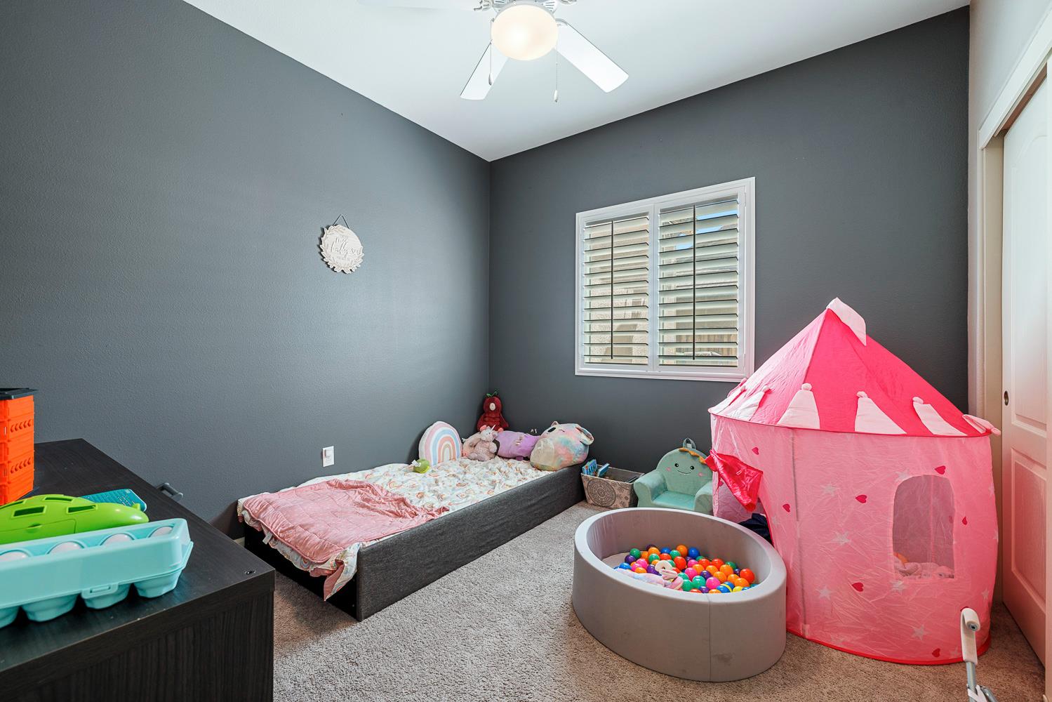 172 Adobe Ct, Coalinga, CA 93210
