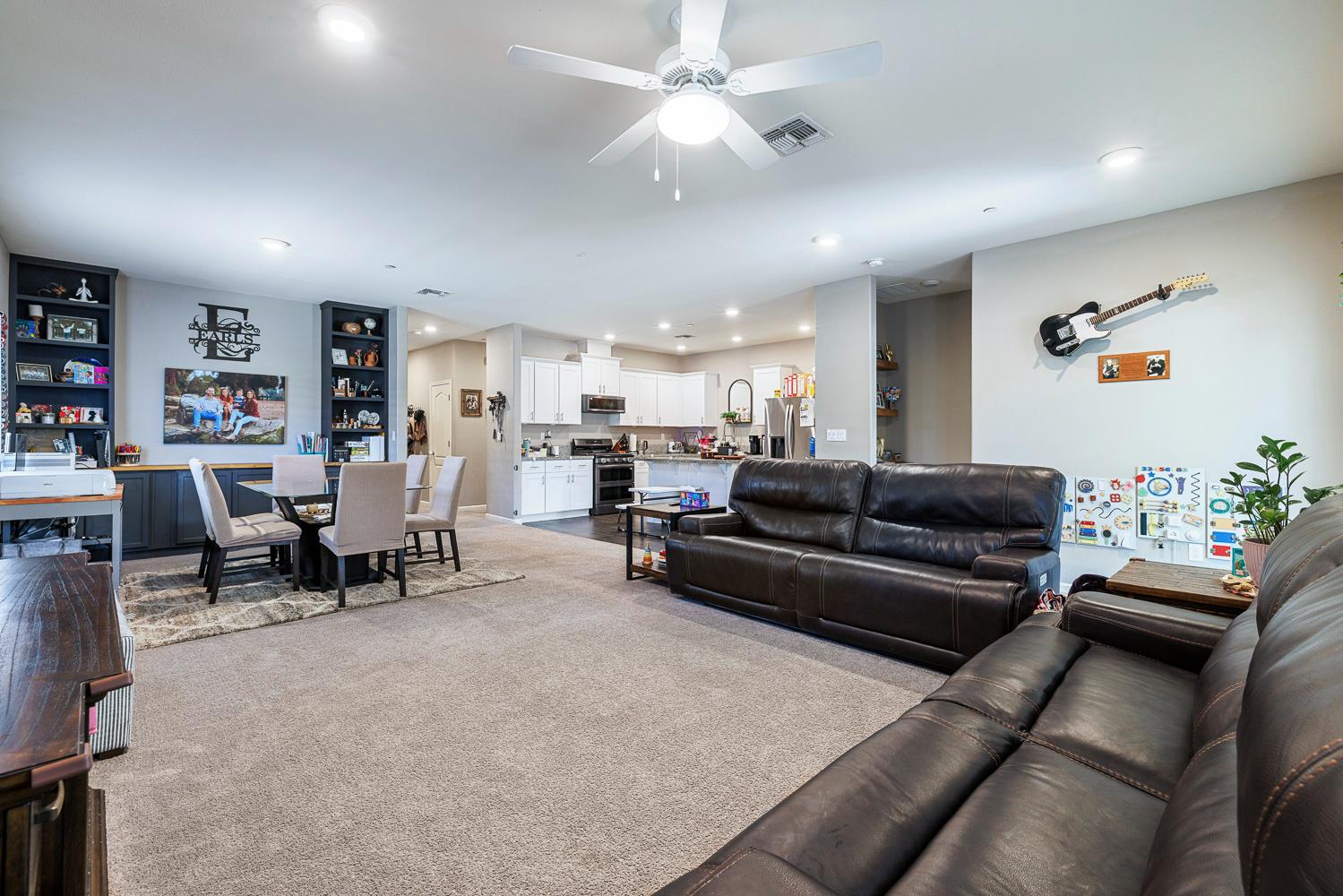 172 Adobe Ct, Coalinga, CA 93210