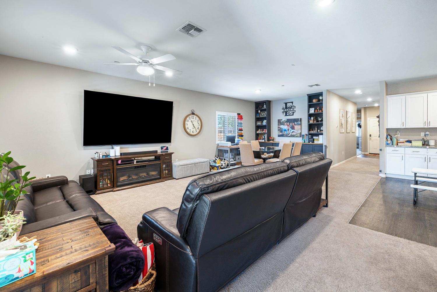 172 Adobe Ct, Coalinga, CA 93210