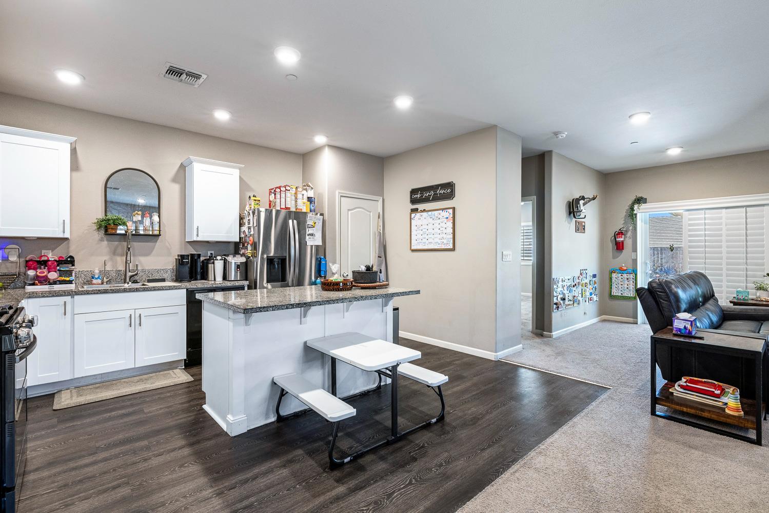 172 Adobe Ct, Coalinga, CA 93210
