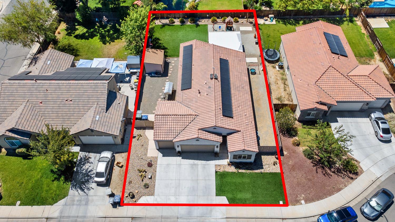 172 Adobe Ct, Coalinga, CA 93210