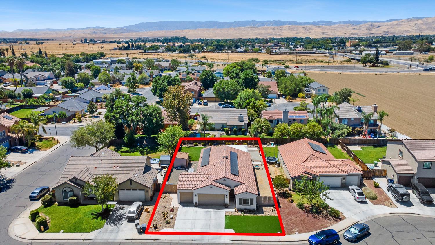 172 Adobe Ct, Coalinga, CA 93210