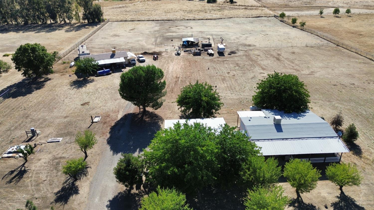 6215 N Bethel Ave, Clovis, CA 93619