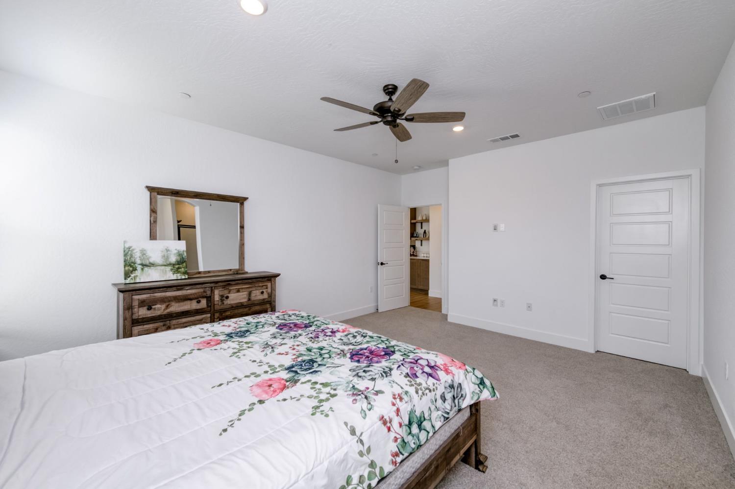 7213 E Brown Ave, Fresno, CA 93737