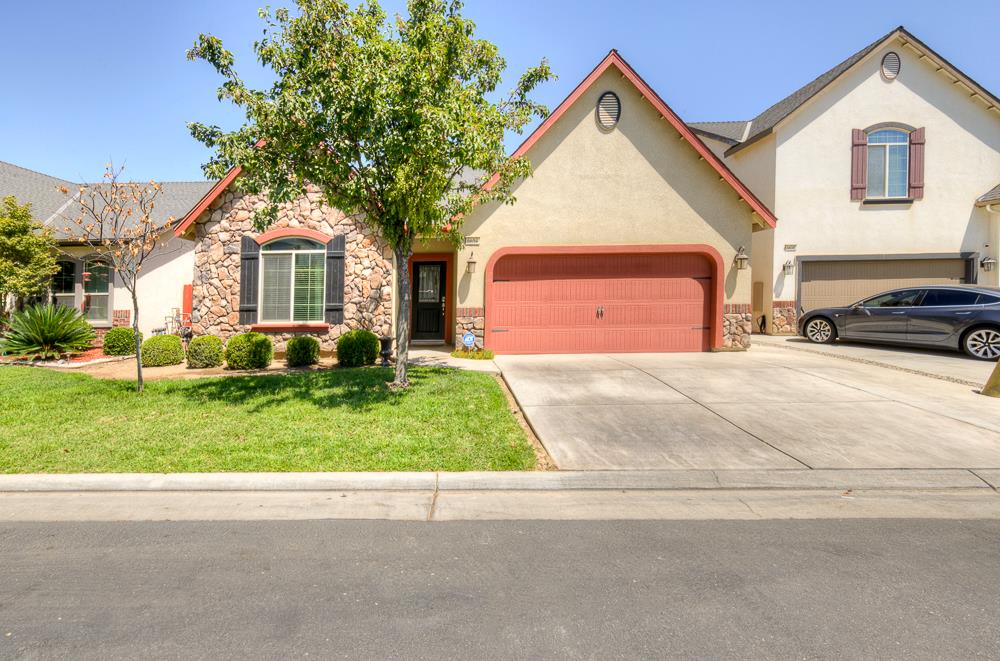 6654 W Alana Dr, Fresno, CA 93722