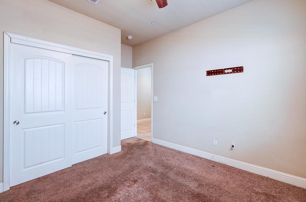 6654 W Alana Dr, Fresno, CA 93722