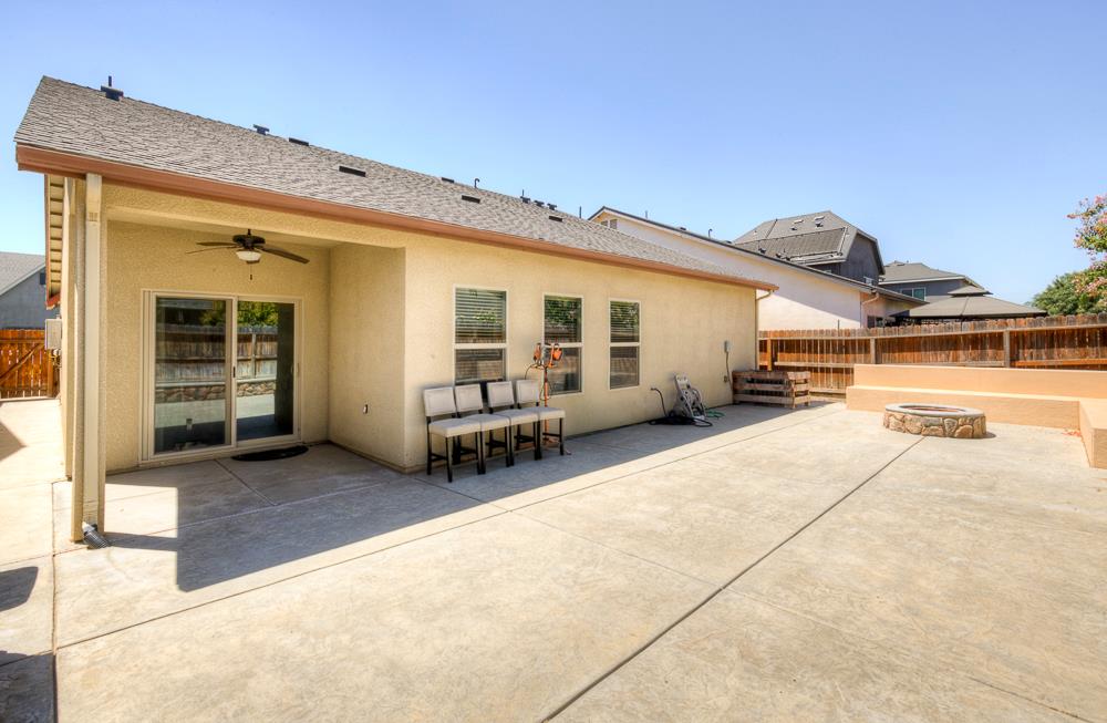 6654 W Alana Dr, Fresno, CA 93722