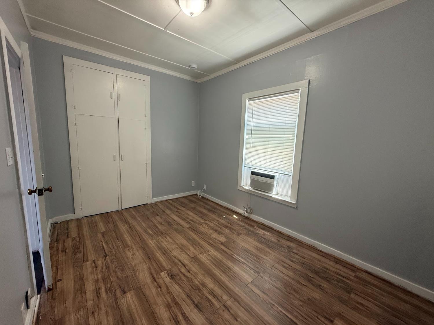 271 N I St, Dinuba, CA 93618