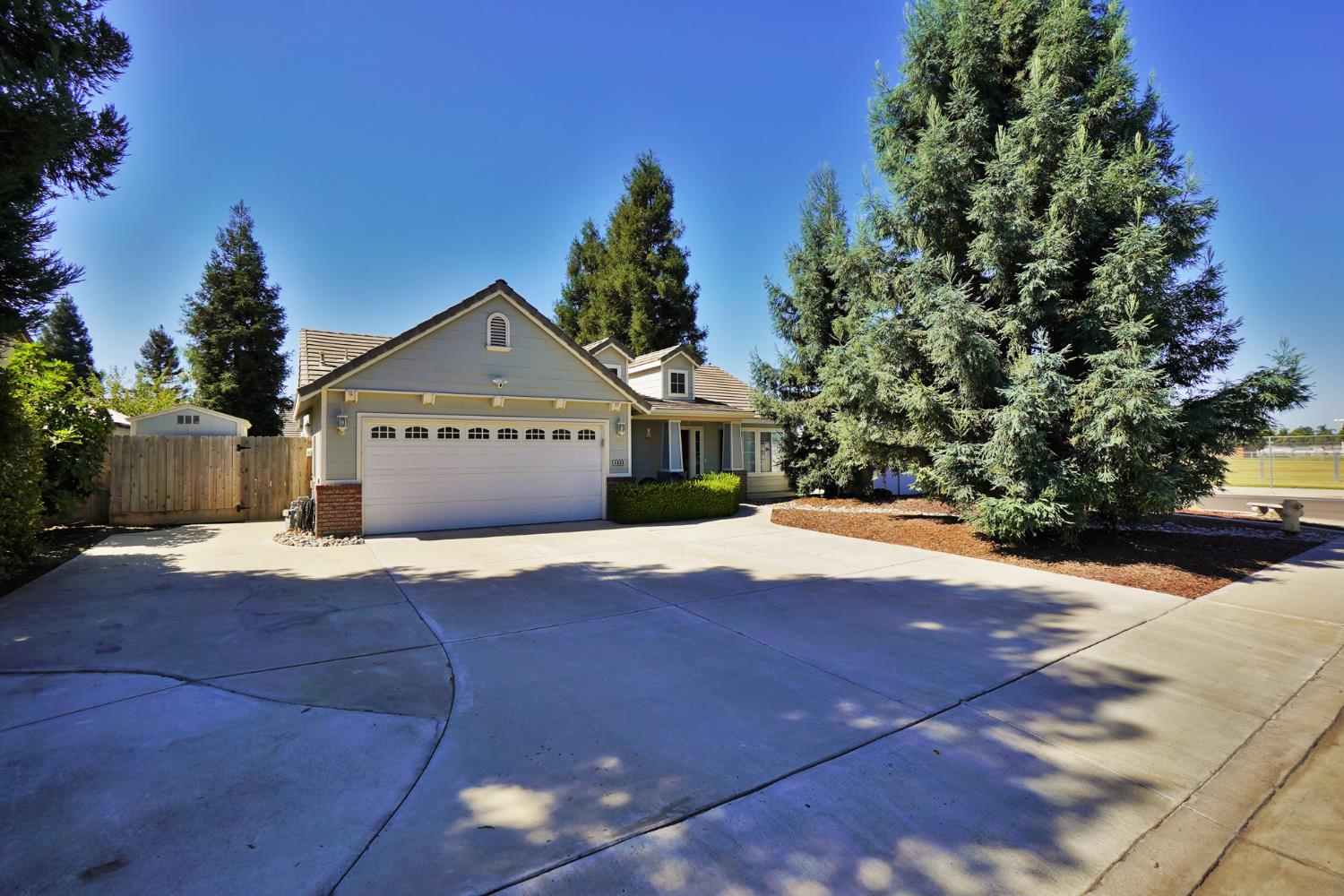 4833 W Ashland Ave, Visalia, CA 93277