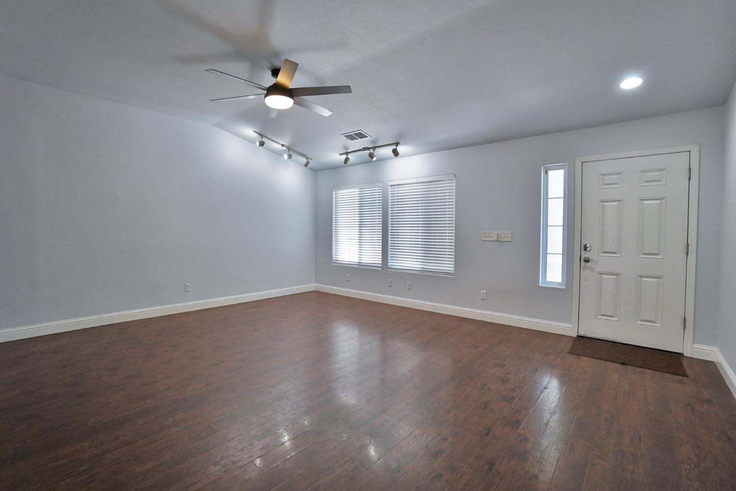 4833 W Ashland Ave, Visalia, CA 93277