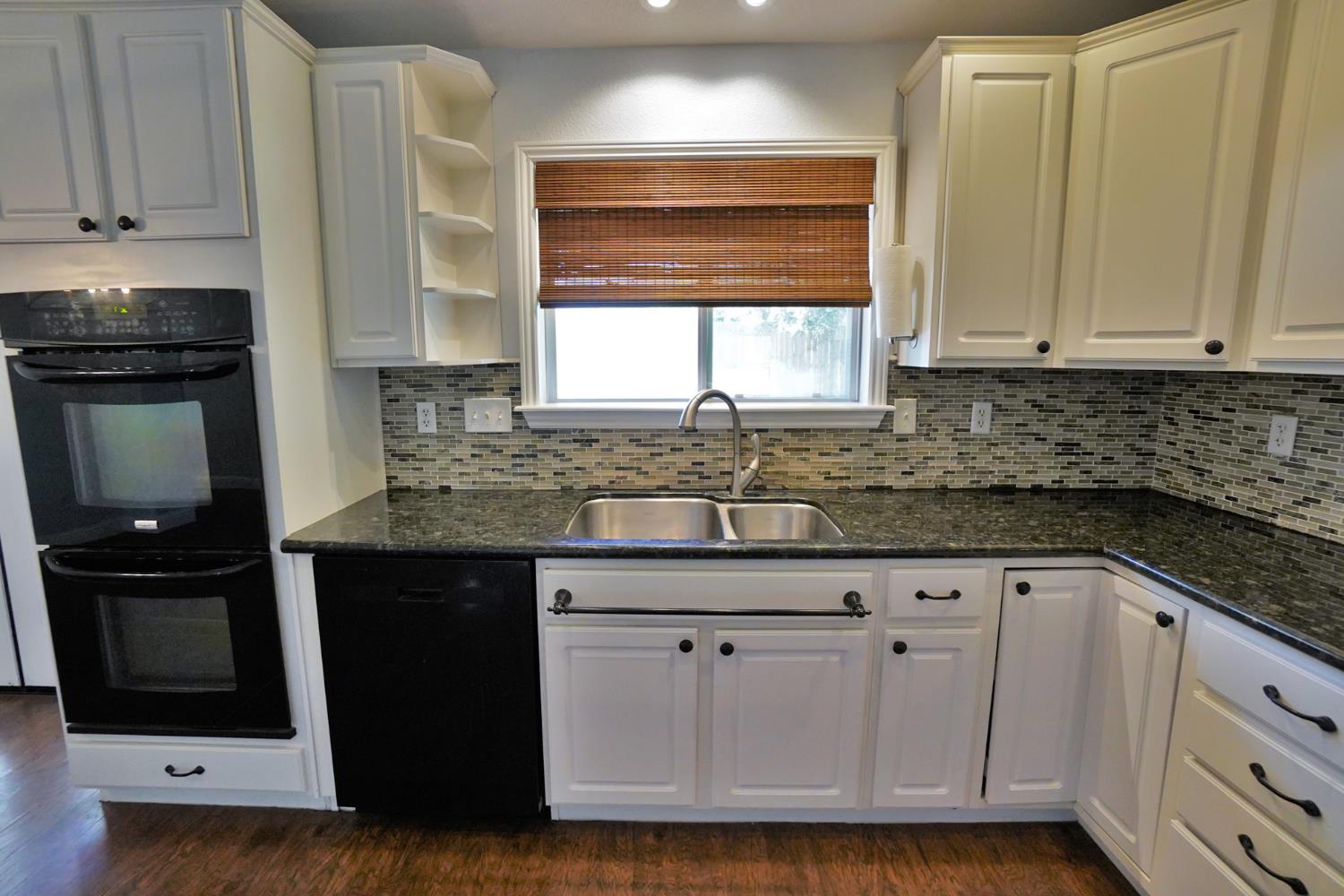 4833 W Ashland Ave, Visalia, CA 93277