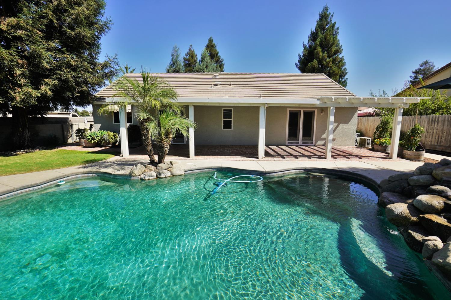 4833 W Ashland Ave, Visalia, CA 93277