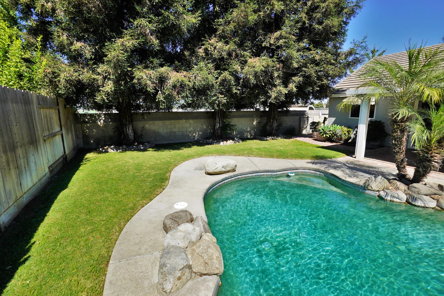 4833 W Ashland Ave, Visalia, CA 93277