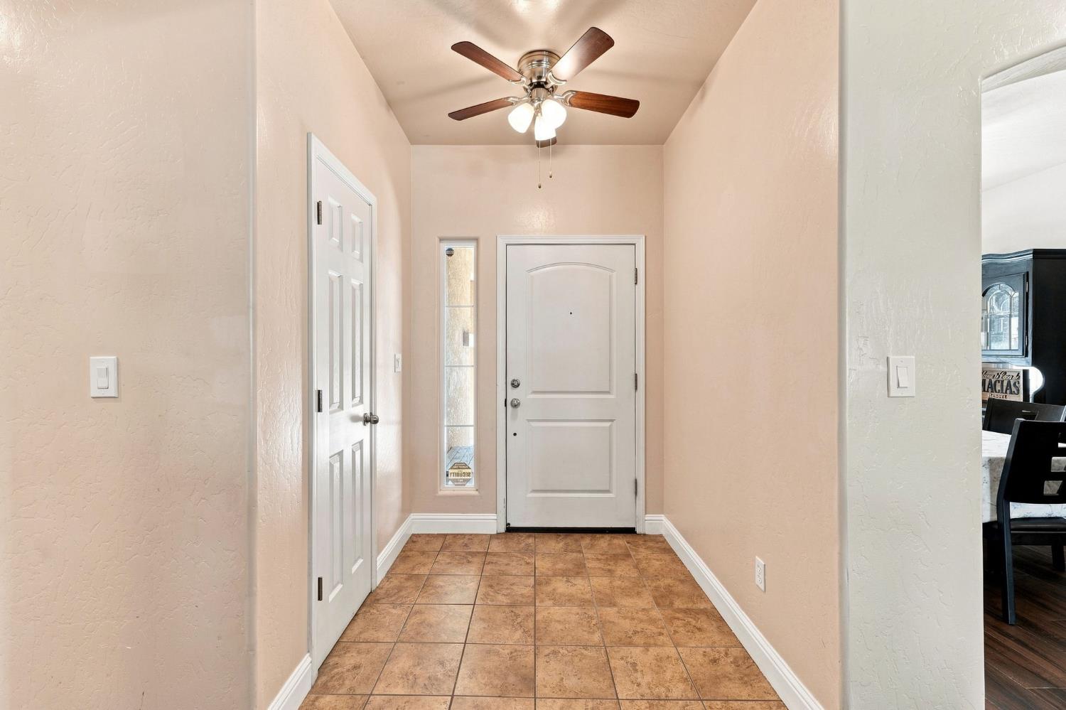 537 S Fordham Ave, Fresno, CA 93727