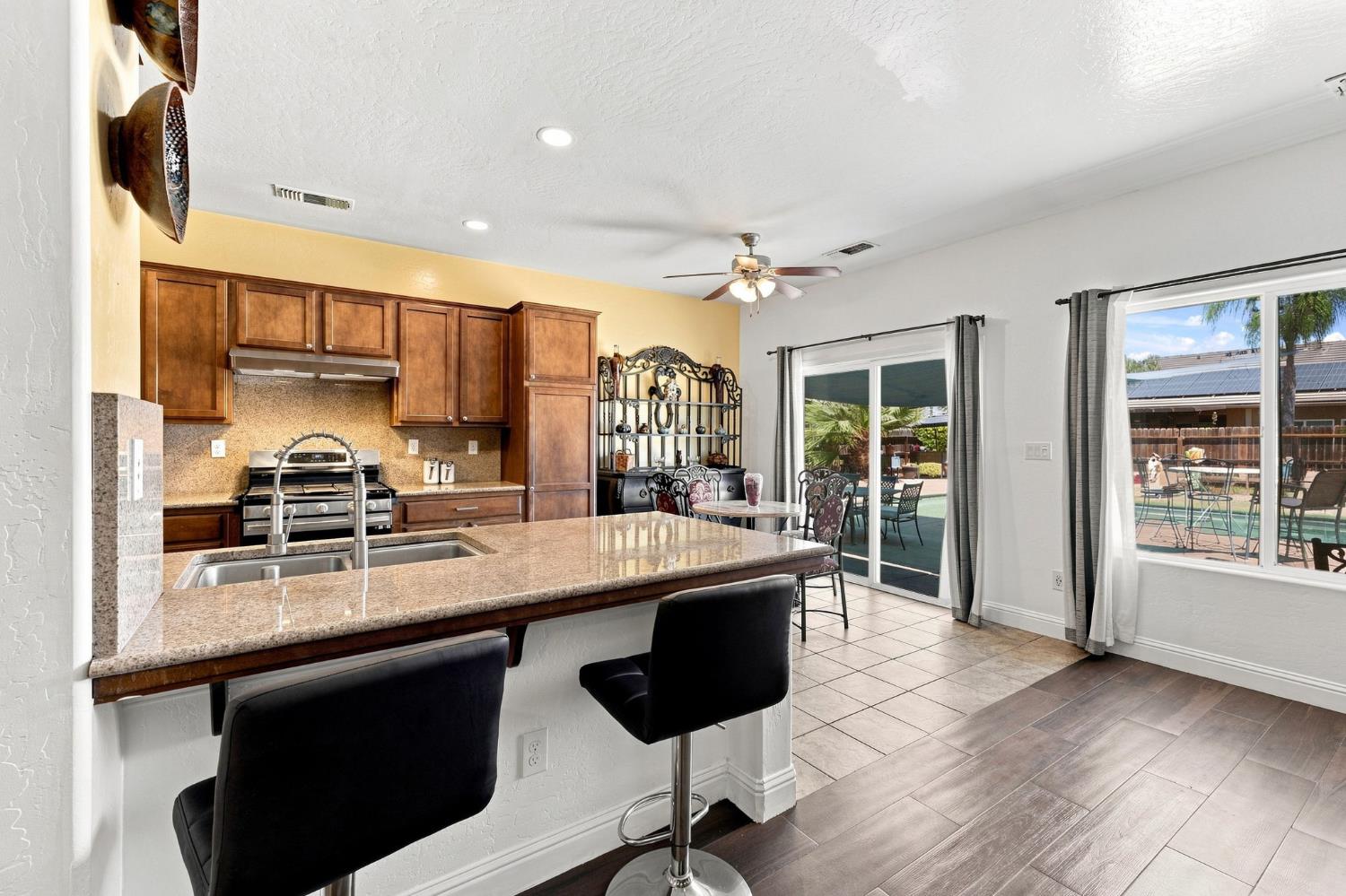537 S Fordham Ave, Fresno, CA 93727