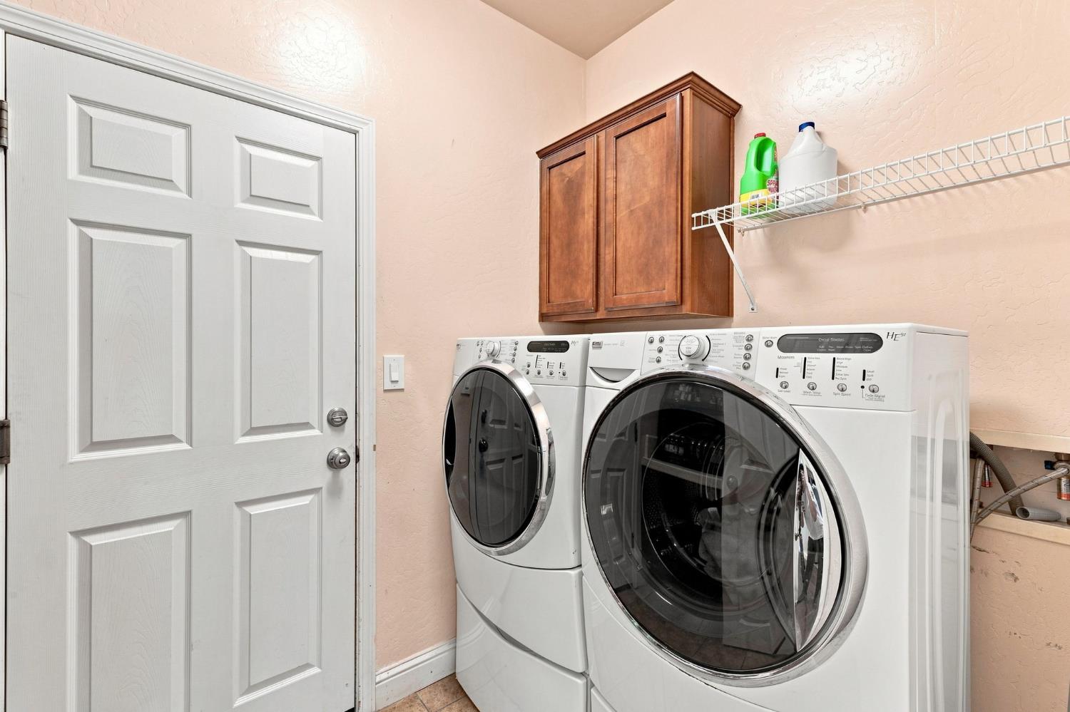 537 S Fordham Ave, Fresno, CA 93727