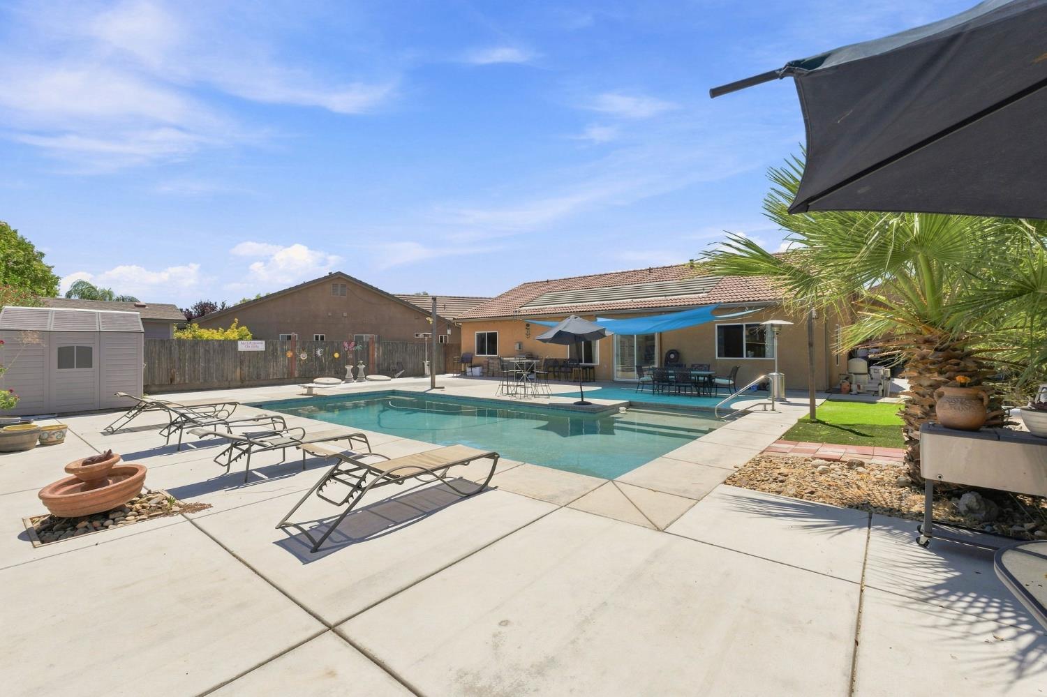 537 S Fordham Ave, Fresno, CA 93727