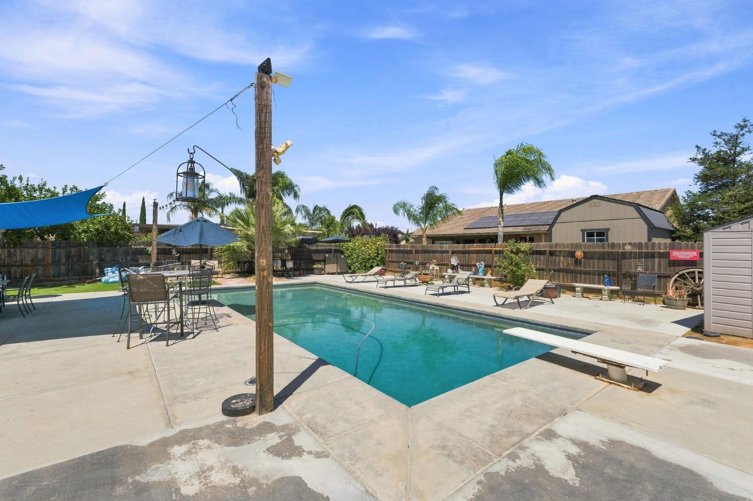 537 S Fordham Ave, Fresno, CA 93727