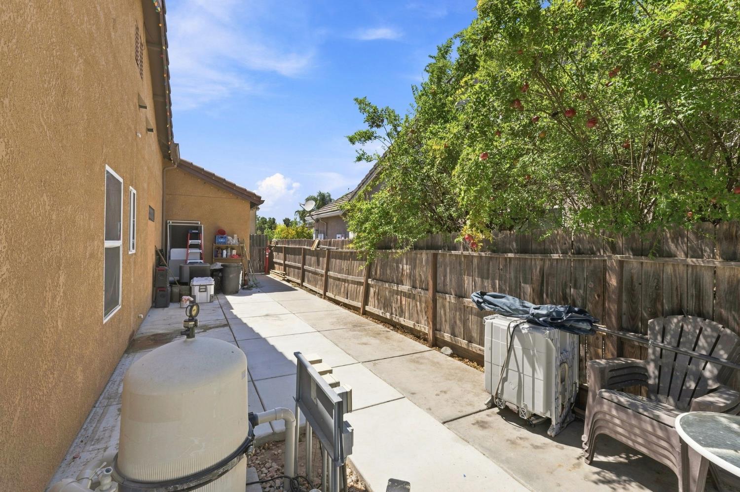 537 S Fordham Ave, Fresno, CA 93727