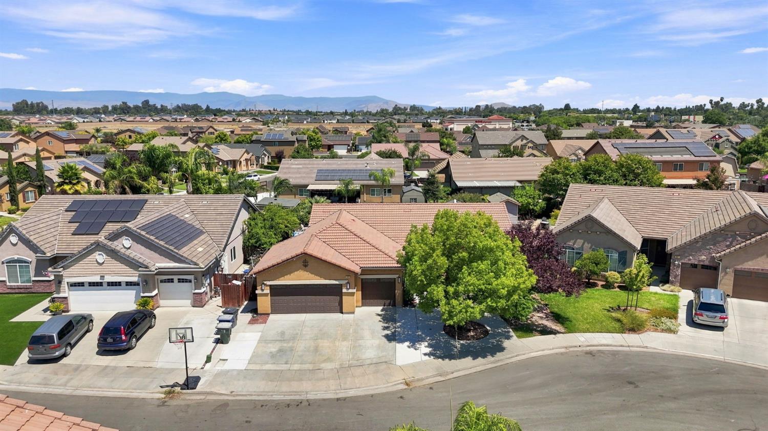537 S Fordham Ave, Fresno, CA 93727