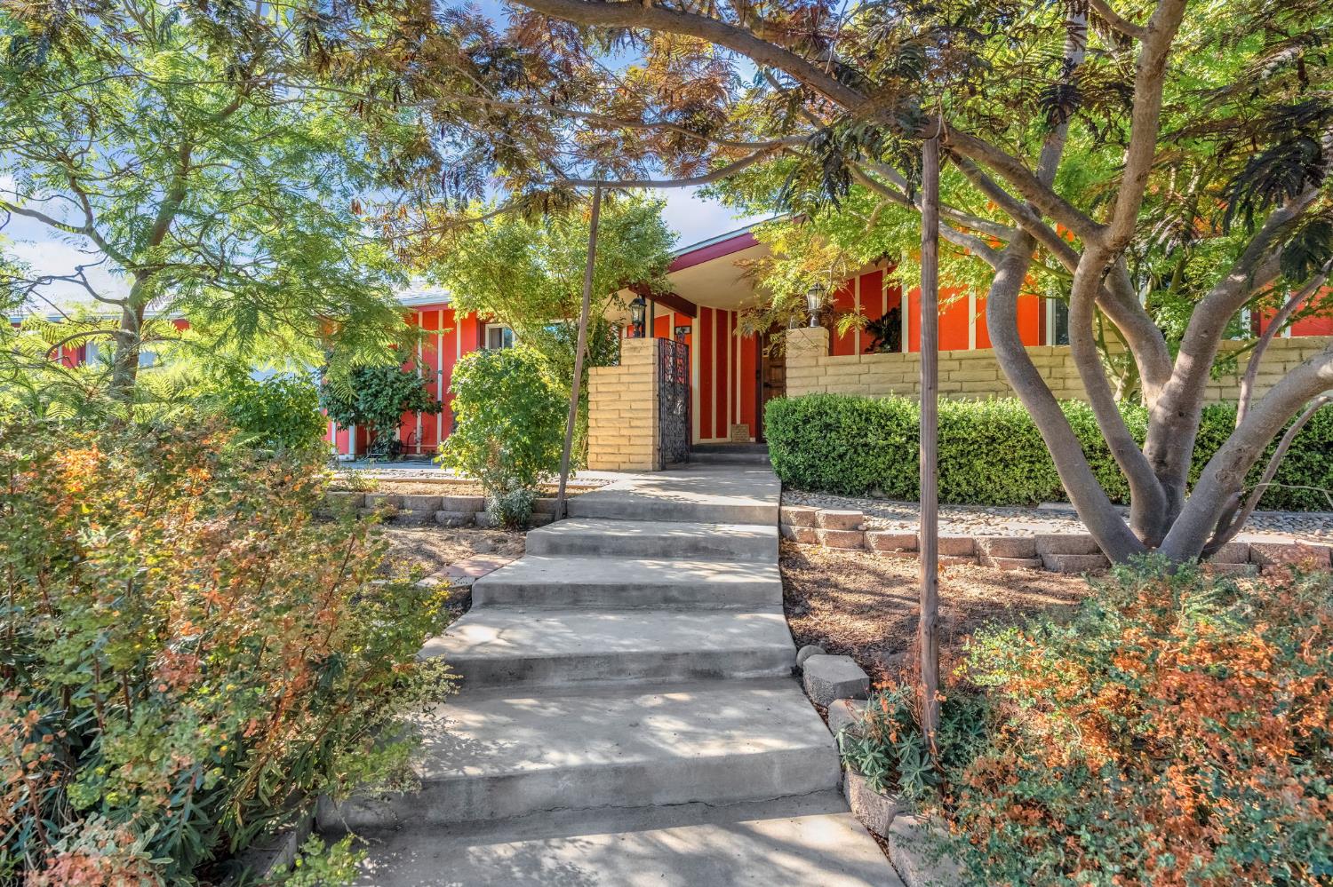 1103 W Tenaya Way, Fresno, CA 93711