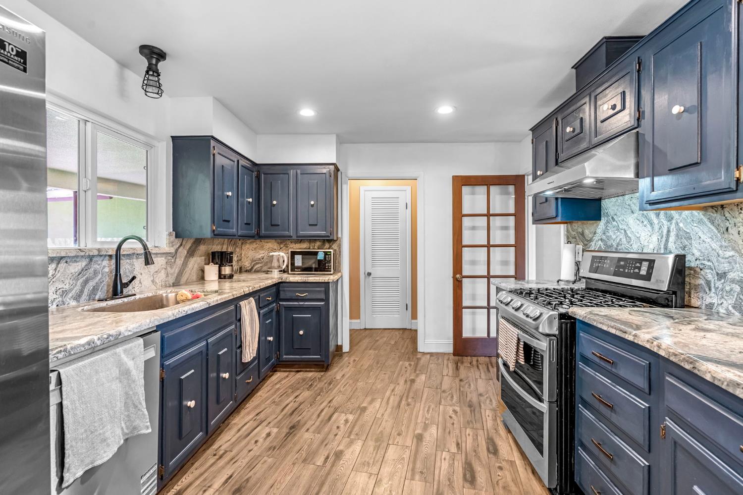 1103 W Tenaya Way, Fresno, CA 93711
