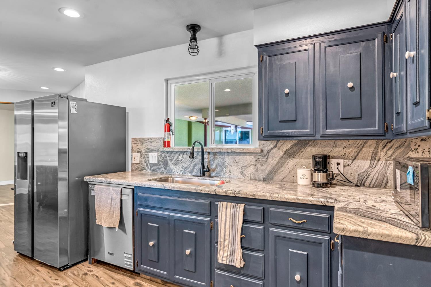1103 W Tenaya Way, Fresno, CA 93711