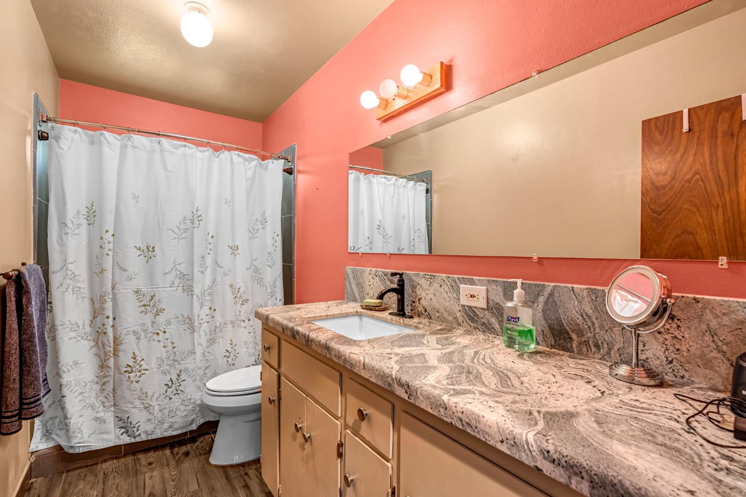 1103 W Tenaya Way, Fresno, CA 93711