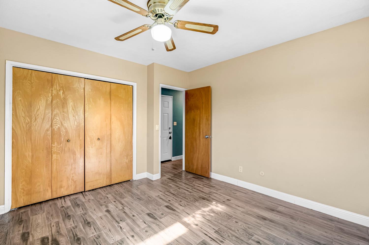 1103 W Tenaya Way, Fresno, CA 93711