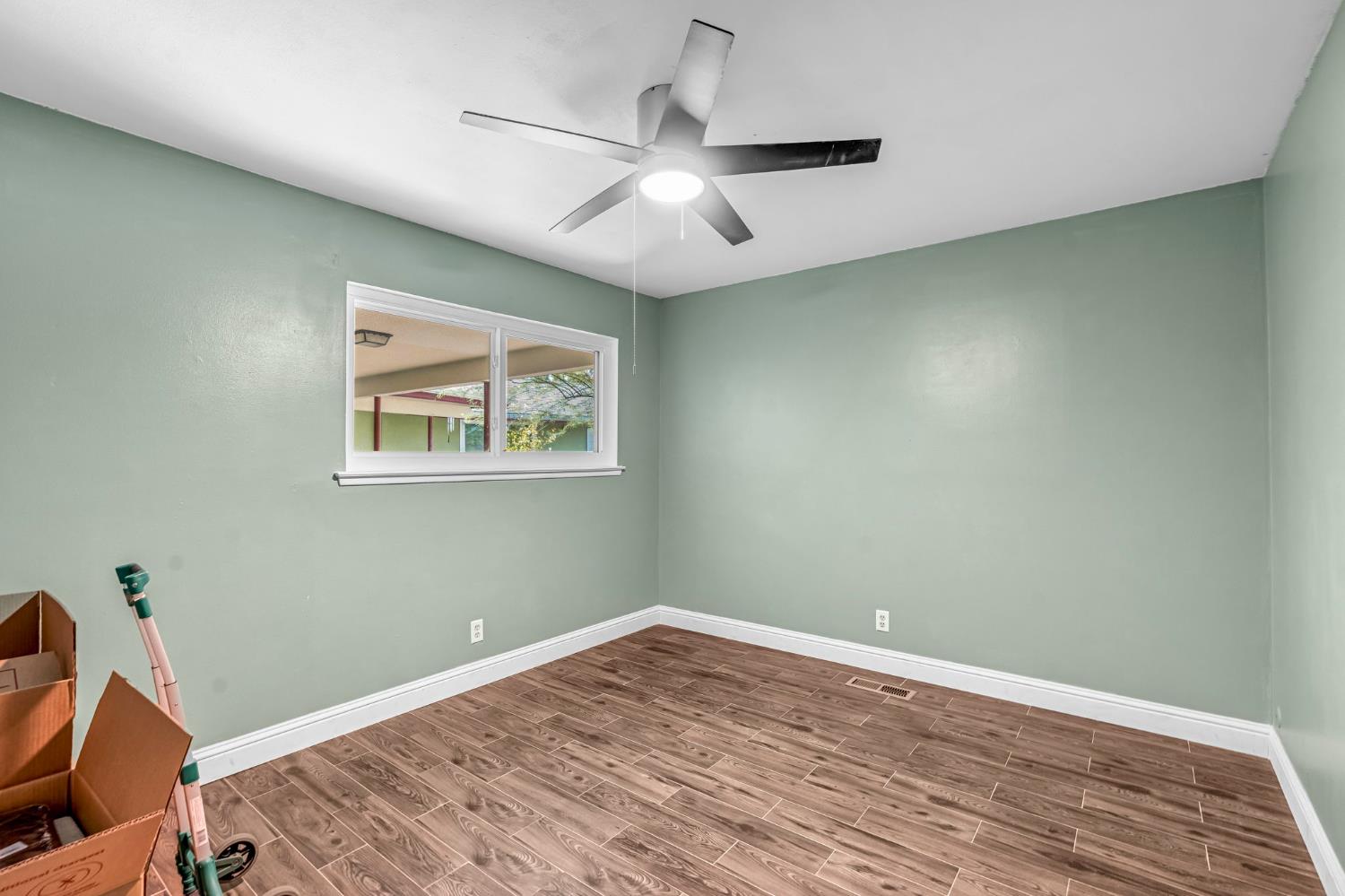 1103 W Tenaya Way, Fresno, CA 93711