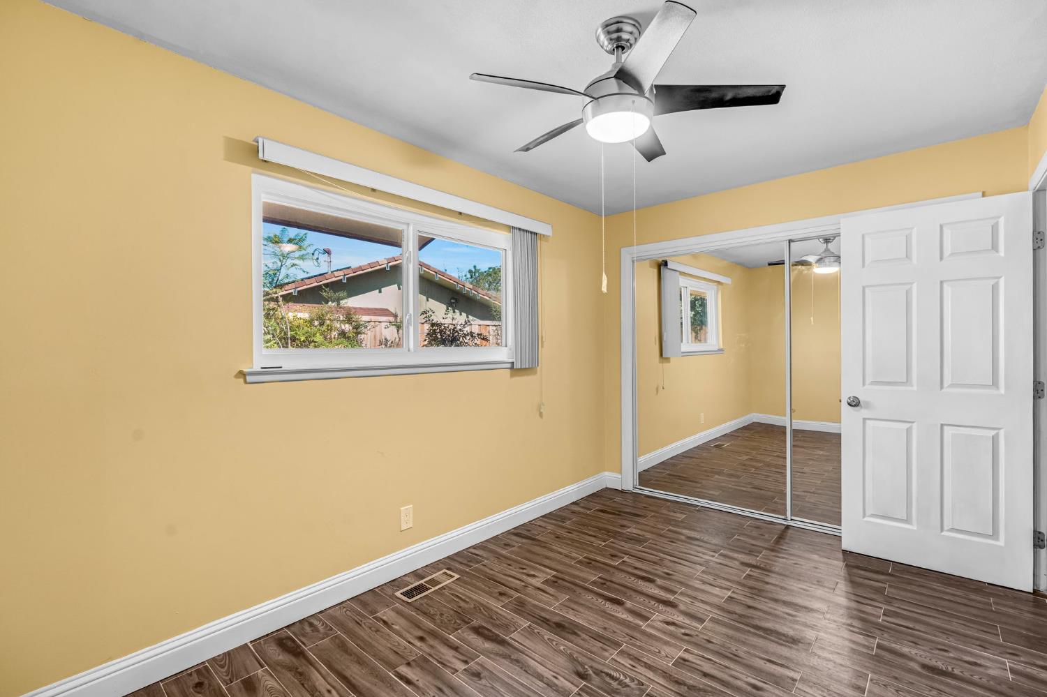 1103 W Tenaya Way, Fresno, CA 93711