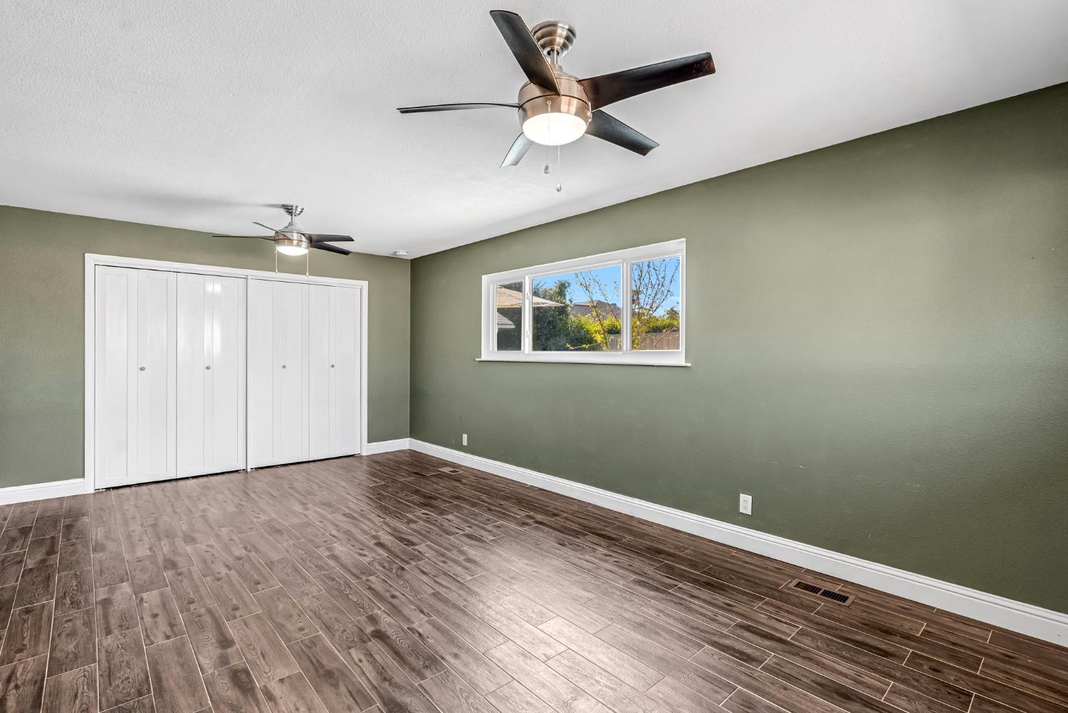 1103 W Tenaya Way, Fresno, CA 93711
