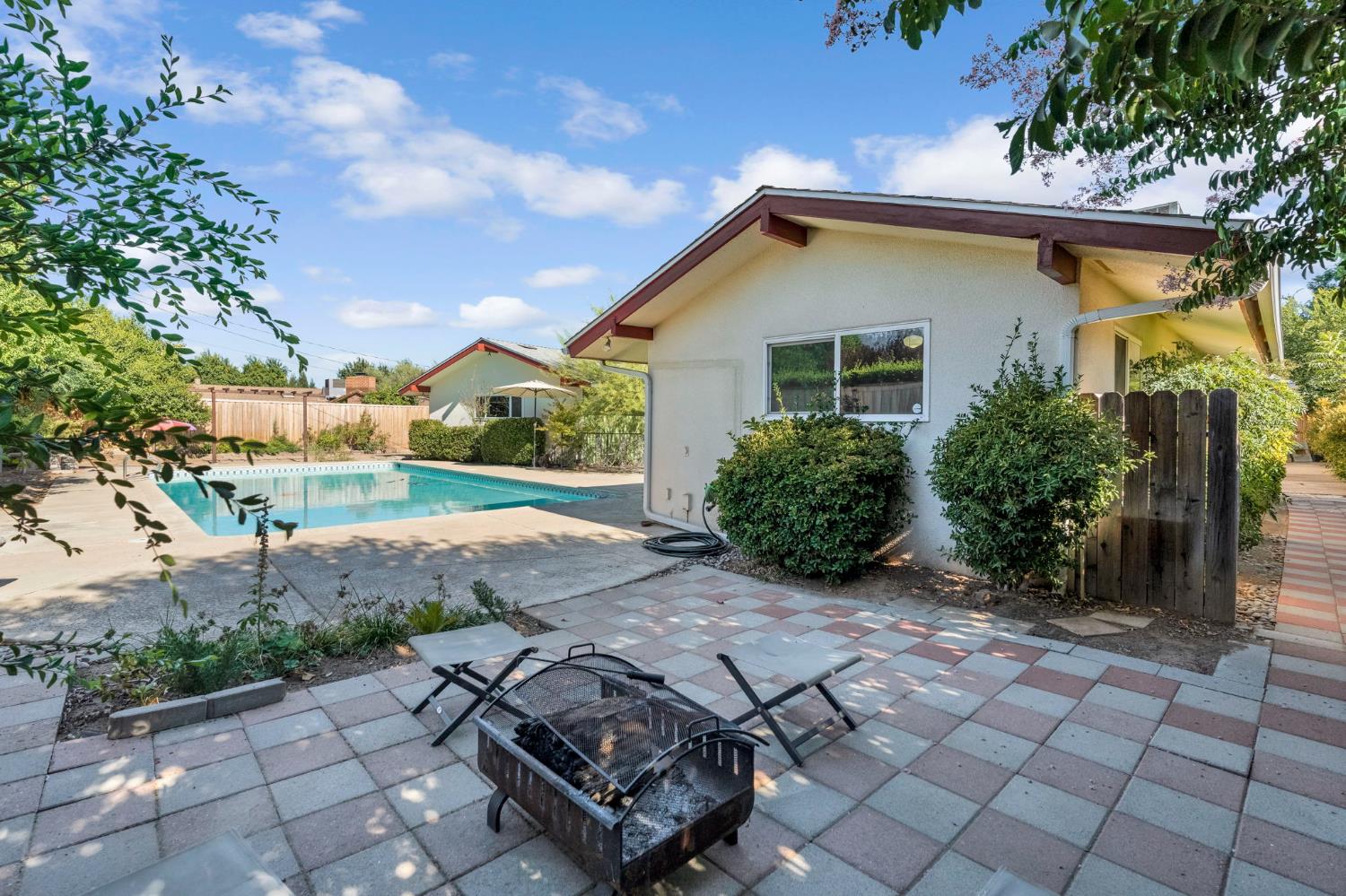 1103 W Tenaya Way, Fresno, CA 93711
