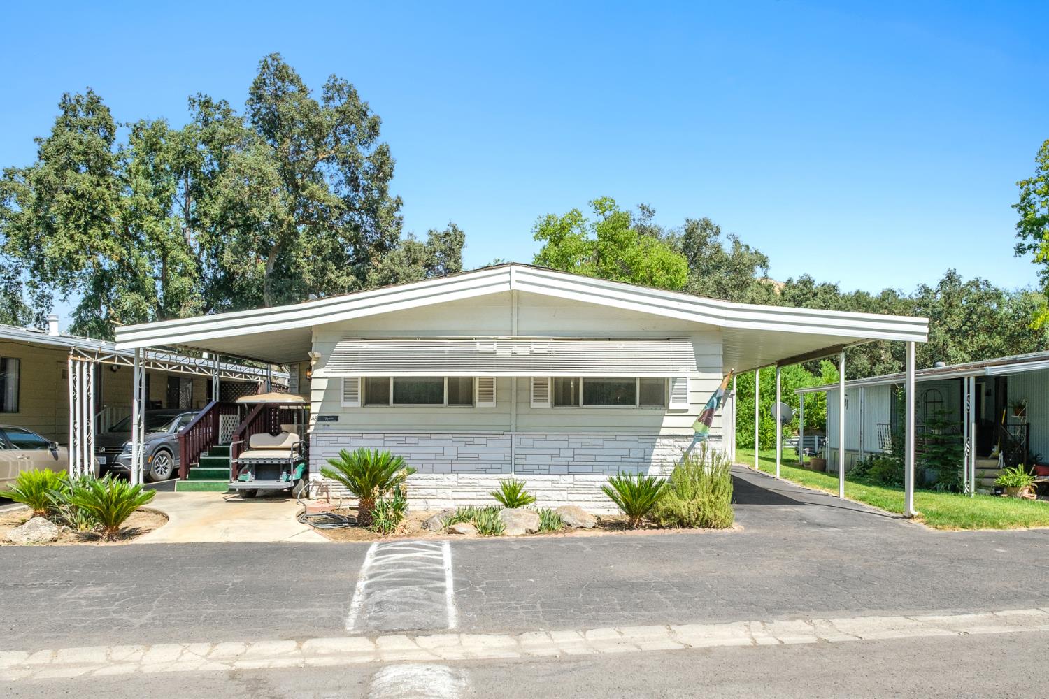 340 N Frankwood #48, Sanger, CA 93657