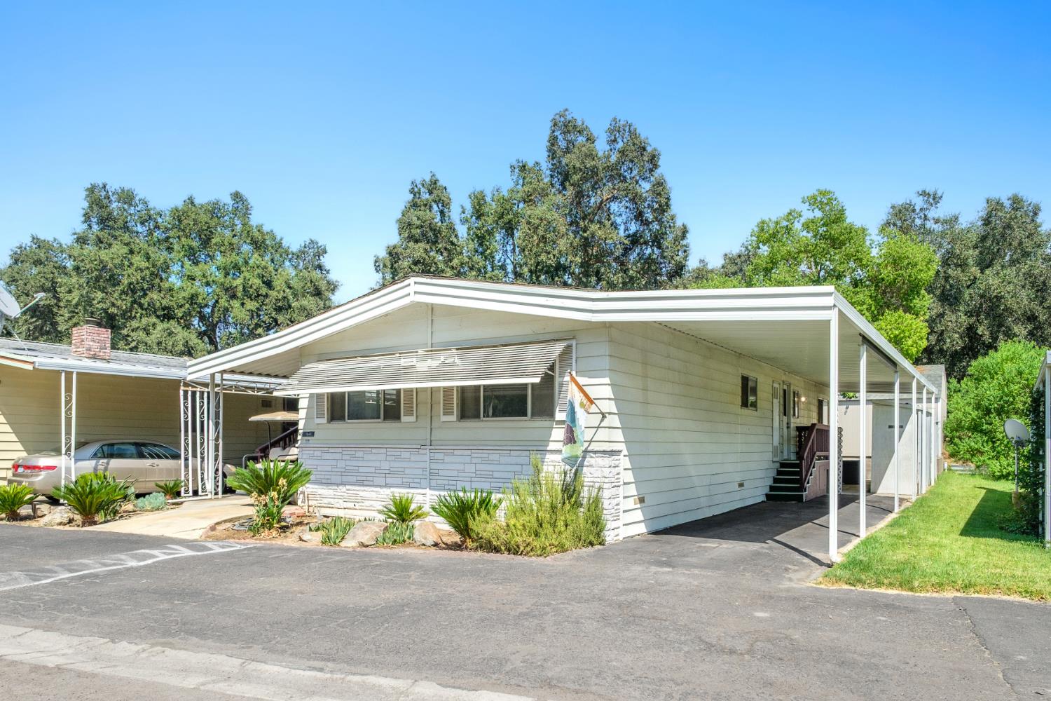 340 N Frankwood #48, Sanger, CA 93657
