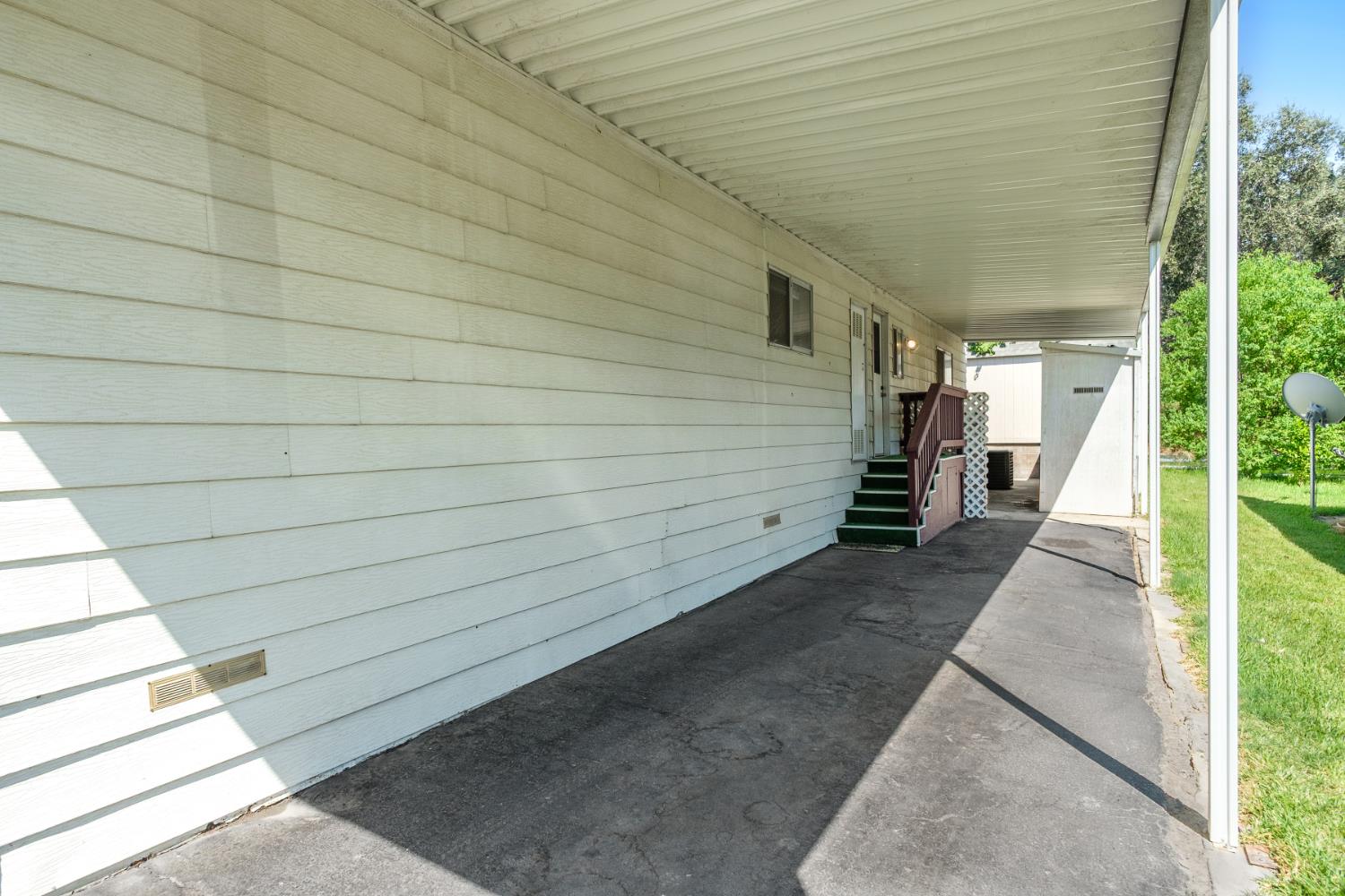 340 N Frankwood #48, Sanger, CA 93657