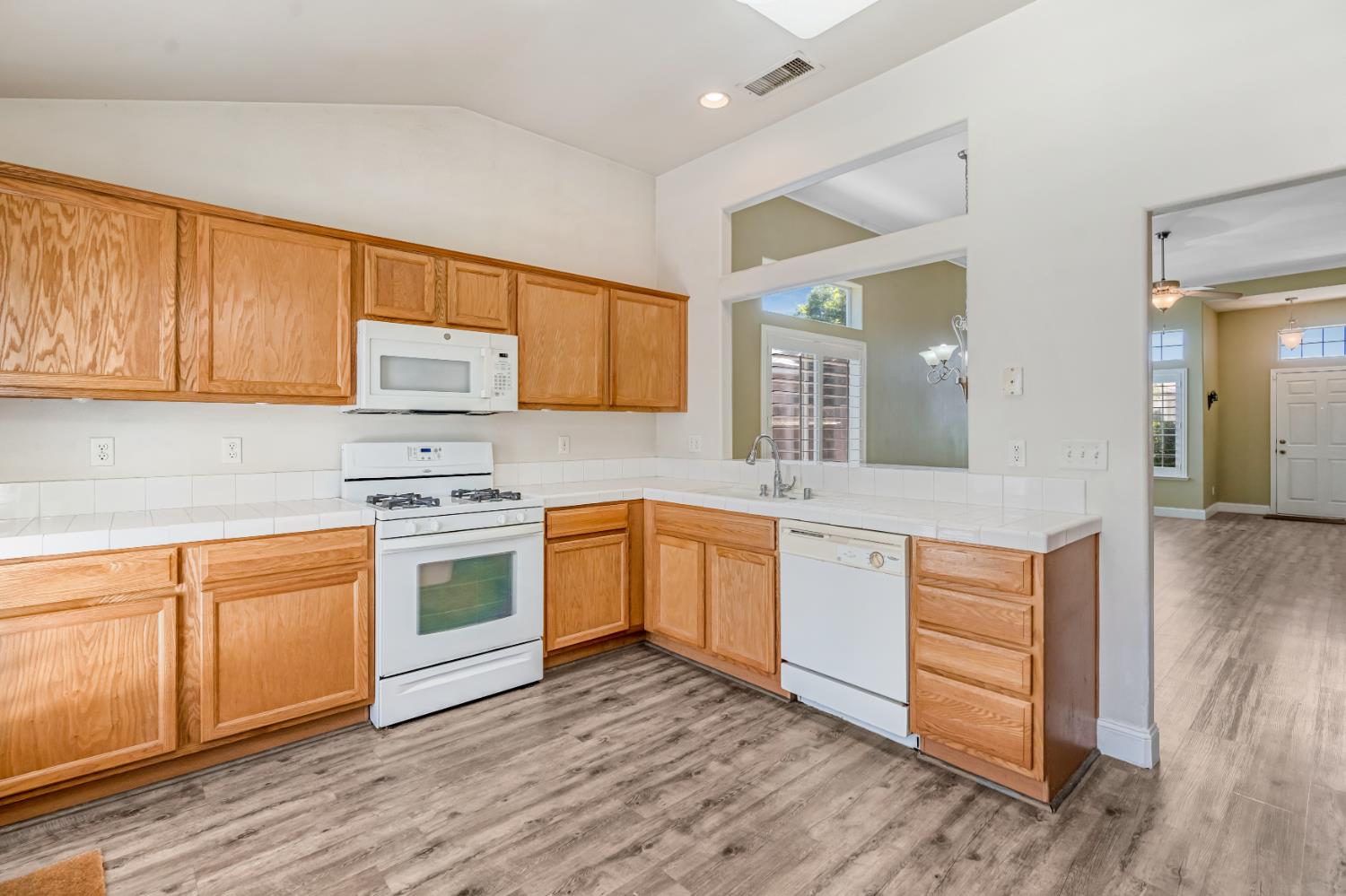 4752 W Fremont Ave, Fresno, CA 93722