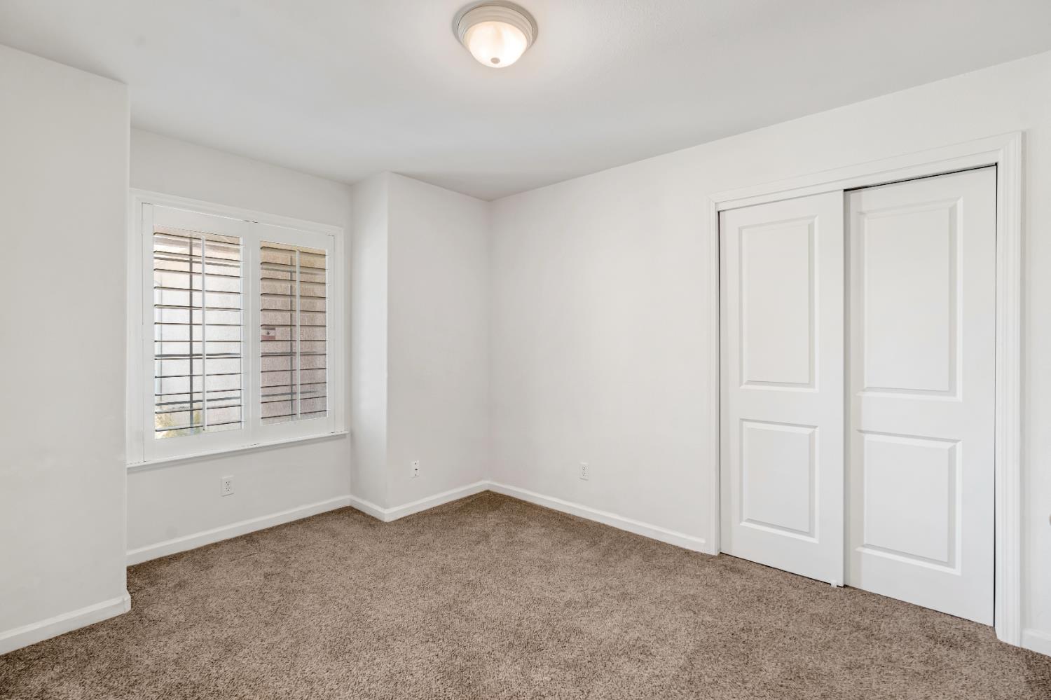 4752 W Fremont Ave, Fresno, CA 93722