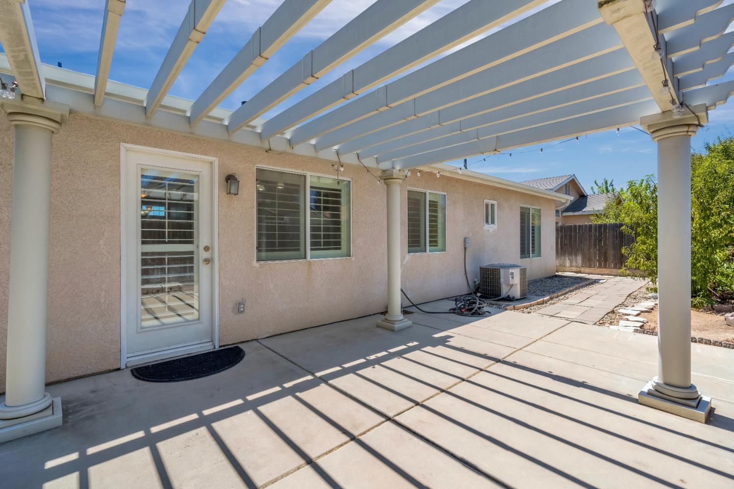 4752 W Fremont Ave, Fresno, CA 93722
